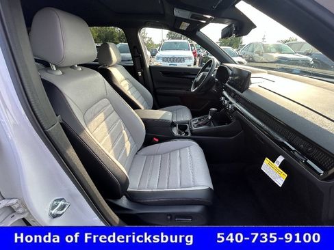 Used 2026 Honda CR-V Sport Touring image 32