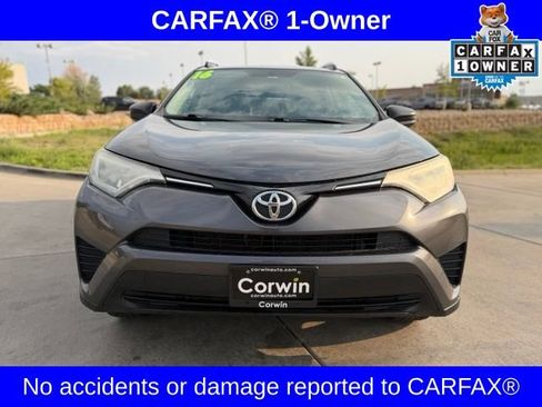 Used 2016 Toyota RAV4 LE AWD/4WD image 2