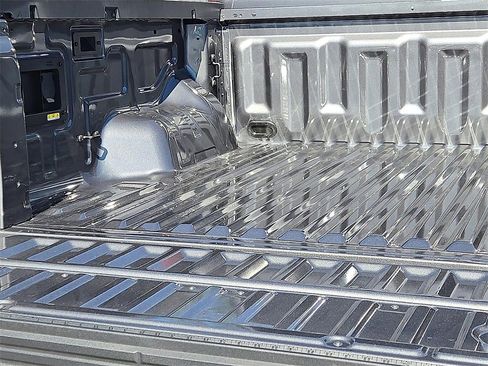 New 2025 Ford Ranger XLT w/ Chrome Accent Package image 8