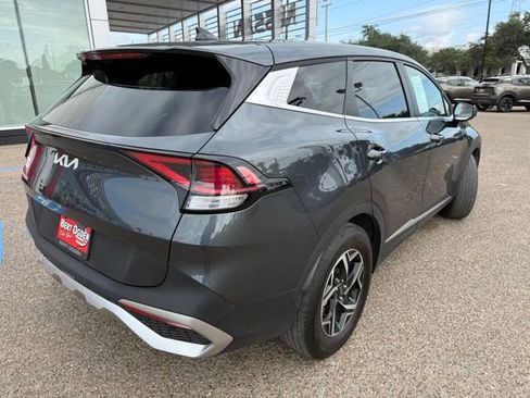 Used 2023 Kia Sportage LX FWD image 7