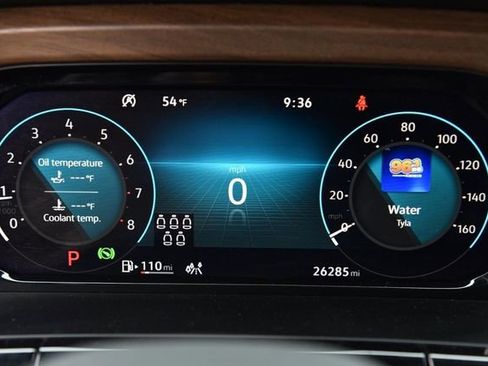 Certified 2025 Volkswagen Atlas SE image 12