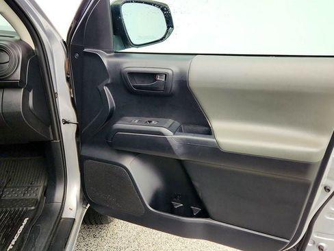 Used 2019 Toyota Tacoma SR image 24