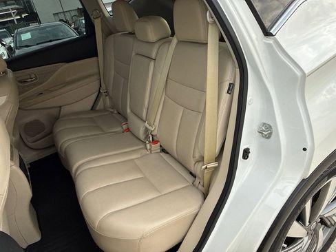 Used 2019 Nissan Murano SL w/ Cargo Package image 16