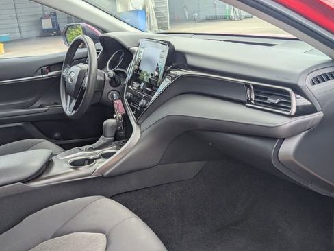 Used 2024 Toyota Camry LE image 25