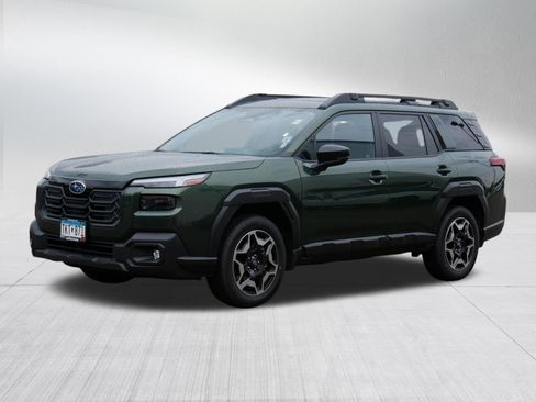 Used 2026 Subaru Outback Touring AWD/4WD image 3