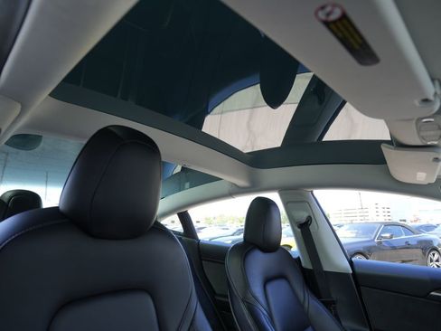 Used 2021 Tesla Model 3 Standard Range Plus RWD image 30
