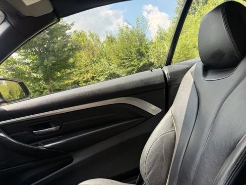 Used 2018 BMW 430i Convertible RWD image 11