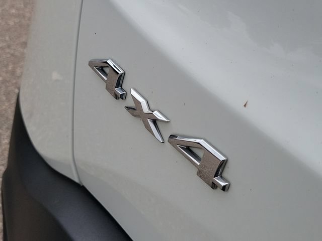 Used 2023 Jeep Renegade Latitude AWD/4WD image 6