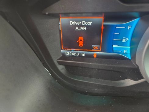 Used 2014 Ford Explorer XLT w/ Equipment Group 202A image 13