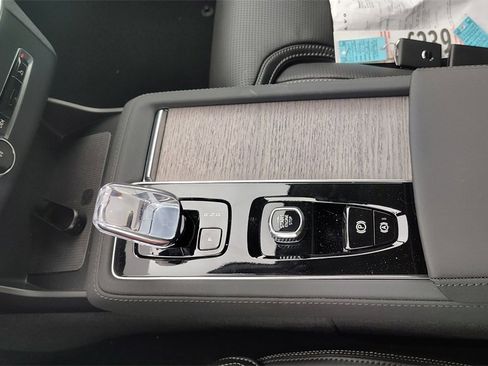 New 2026 Volvo XC90 B6 Ultra image 23