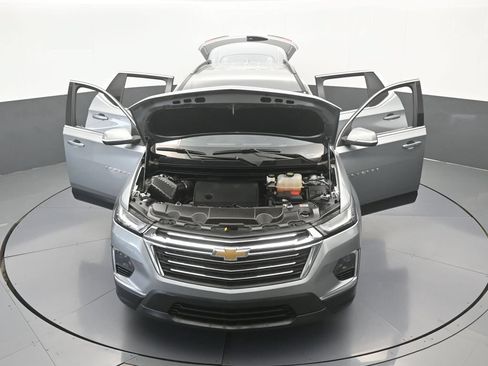 Used 2023 Chevrolet Traverse LT FWD image 63