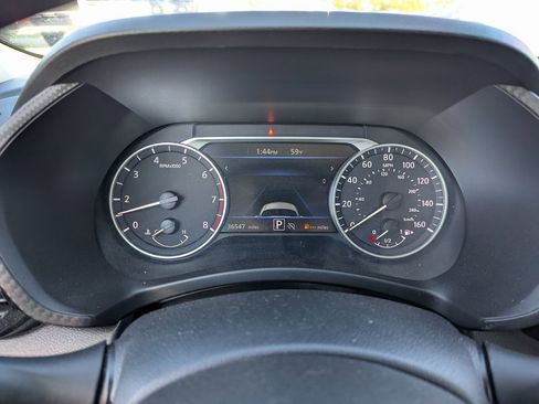 Used 2024 Nissan Sentra SV image 20