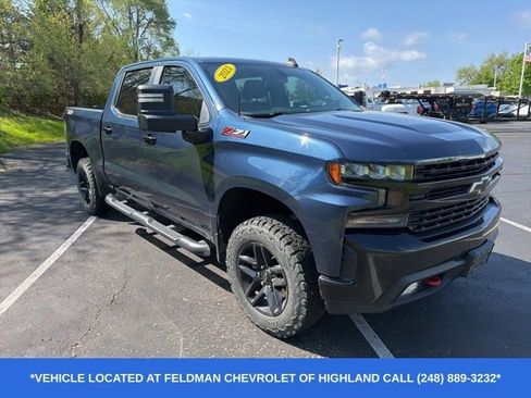 Used 2021 Chevrolet Silverado 1500 LT Trail Boss w/ Convenience Package II AWD/4WD image 2