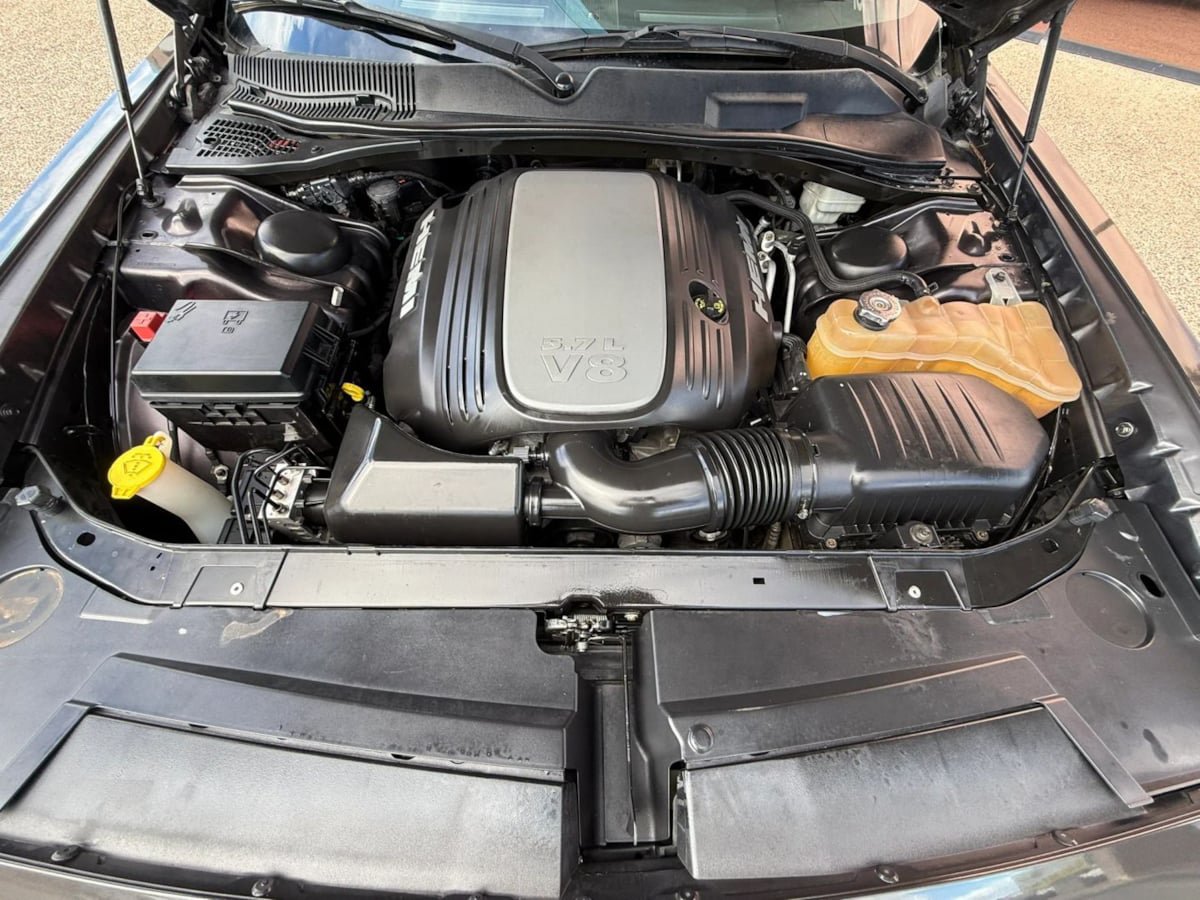 Used 2013 Dodge Challenger R/T RWD image 22