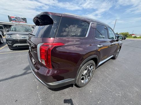 Used 2023 Hyundai Palisade Limited AWD/4WD image 3