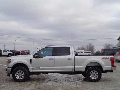 Used 2019 Ford F250 XLT w/ XLT Premium Package image 2