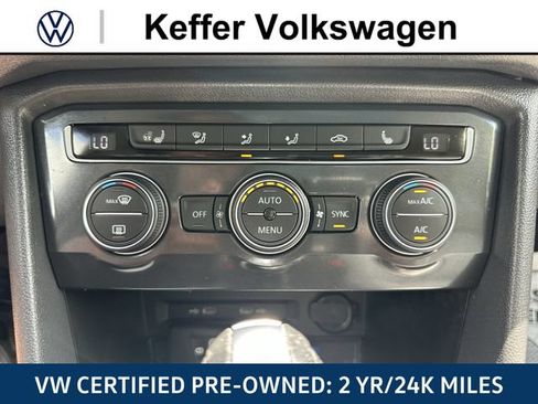 Used 2021 Volkswagen Tiguan SEL AWD/4WD image 20