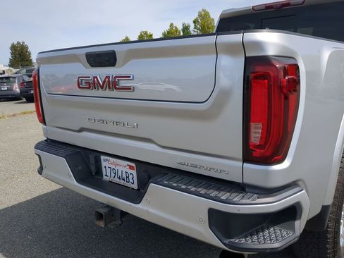 Used 2020 GMC Sierra 3500 Denali w/ Denali Ultimate Package image 22