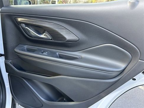 Used 2024 GMC Terrain SLT image 19