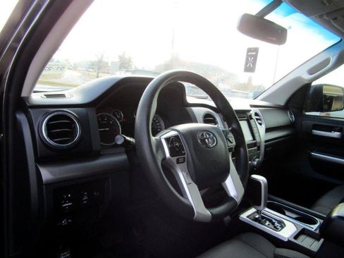 Used 2014 Chrysler 200 LX FWD image 21