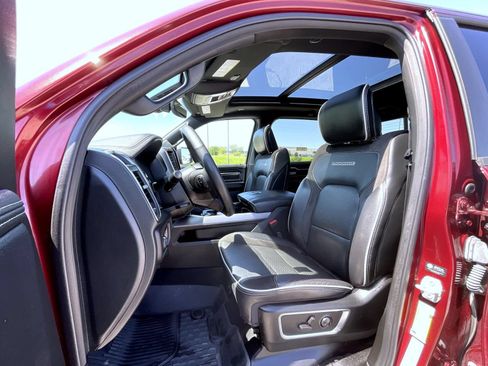 Used 2025 RAM 1500 Laramie w/ Sport Appearance Package AWD/4WD image 10