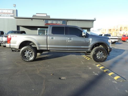 Used 2020 Ford F250 Platinum image 3