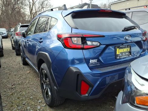 Certified 2025 Subaru Crosstrek 2.0i Premium image 3