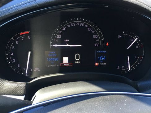 Used 2018 Cadillac XTS Luxury AWD/4WD image 2