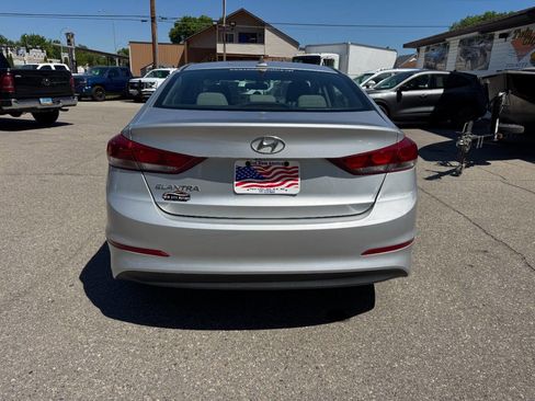 Used 2017 Hyundai Elantra SE FWD image 7