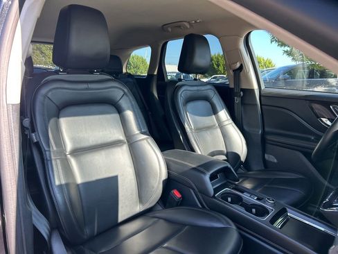 Used 2023 Lincoln Corsair Standard image 43