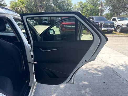 Used 2023 Kia Niro Wind w/ Wind Preserve Package FWD image 22