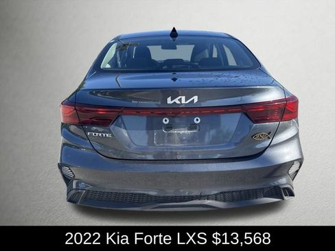 Used 2022 Kia Forte LXS FWD image 4