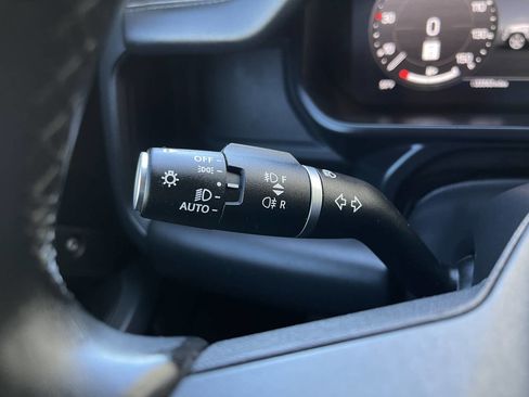 Used 2023 Land Rover Defender 130 X image 34