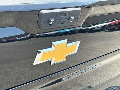 Used 2022 Chevrolet Silverado 1500 LT w/ Protection Package RWD image 7