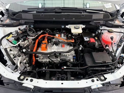 New 2026 Chevrolet Equinox EV LT image 9