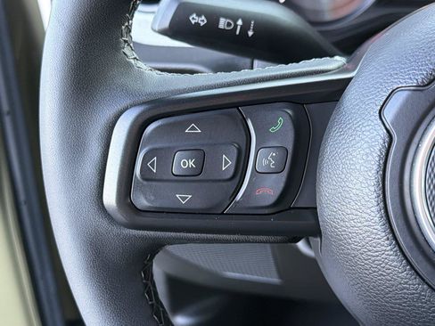 Used 2025 Jeep Wrangler Sport AWD/4WD image 22
