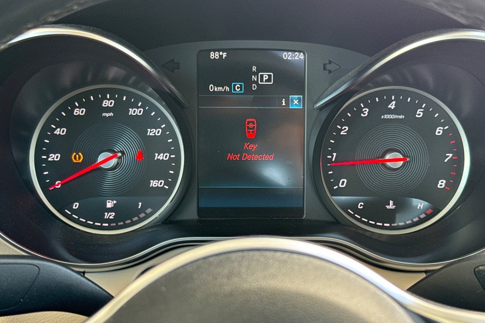 Used 2019 Mercedes-Benz C 300 4MATIC Sedan image 34