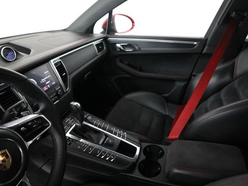 Used 2018 Porsche Macan GTS AWD/4WD image 21