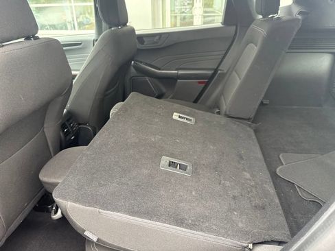 Used 2024 Ford Escape Active AWD/4WD image 30