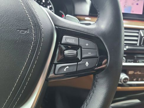 Used 2019 BMW 530i xDrive 530i xDrive Sedan 4D w/ Convenience Package image 32