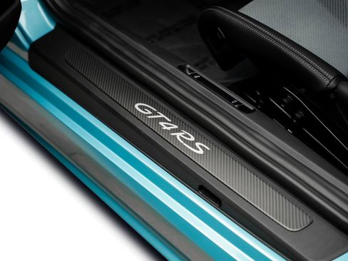 Used 2025 Porsche 718 Cayman GT4 RS RWD image 67