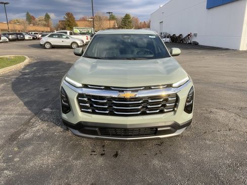 New 2026 Chevrolet Equinox LT w/ Convenience Package II image 2