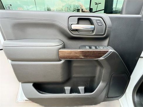 Used 2023 GMC Sierra 2500 SLE w/ SLE Value Package; image 31