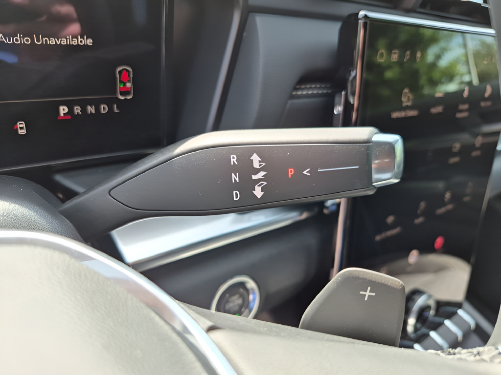 New 2027 GMC Terrain Elevation w/ LPO, Floor Liner Package FWD image 27
