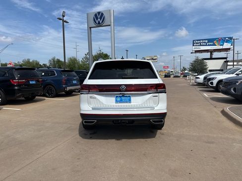 New 2026 Volkswagen Atlas SEL AWD/4WD image 6
