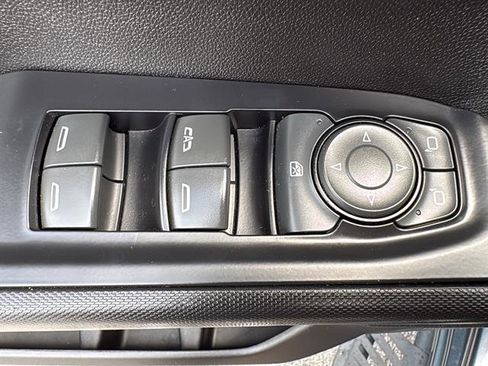 Used 2019 Chevrolet Silverado 1500 Custom Trail Boss w/ Custom Convenience Package AWD/4WD image 23