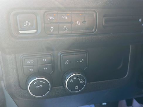 Used 2023 Chevrolet Tahoe Z71 image 13