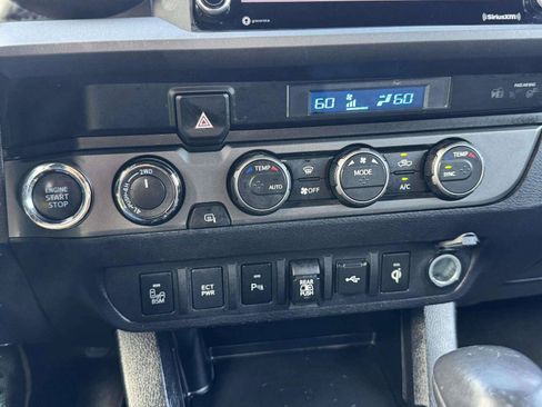 Used 2022 Toyota Tacoma TRD Off-Road w/ Technology Package AWD/4WD image 35