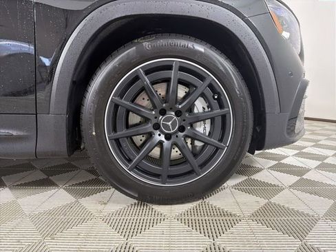 New 2026 Mercedes-Benz GLB 35 AMG 4MATIC image 9