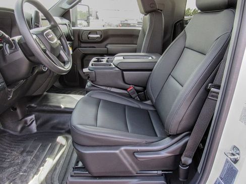 New 2025 GMC Sierra 3500 Pro w/ Convenience Package image 19